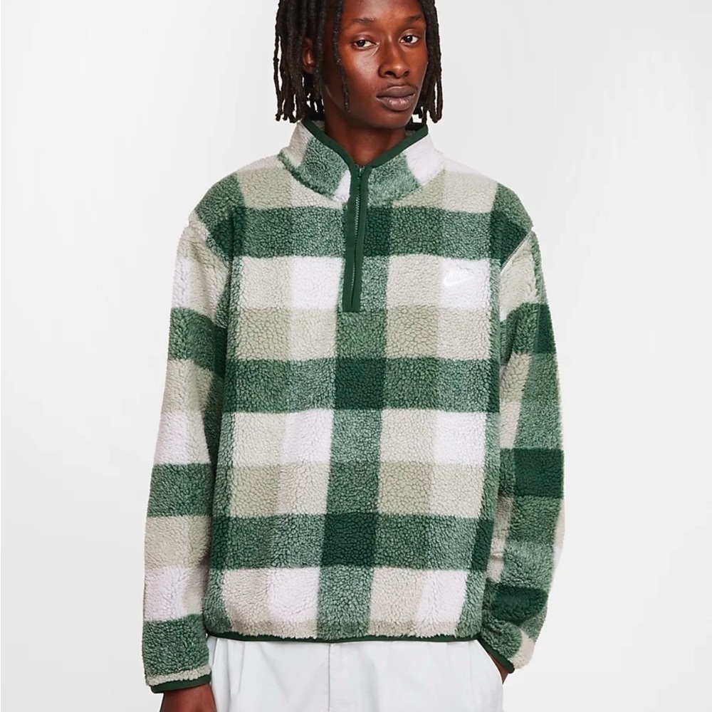 Nike | The Nike Club Men's Winterized Half-Zip in Green/White (Small) - Picture 8 of 13